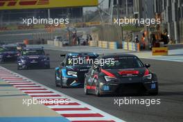 Race 1, Ferenc Ficza (HUN)	 SEAT Leon TCR, Zele Racing, Stefano Comini (SUI) Audi RS3 LMS, Comtoyou Racing 15.04.2017. TCR International Series, Rd 2, Sakhir, Bahrain, Saturday.