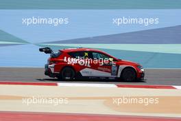 Qualifying, Pepe Oriola (ESP) SEAT Leon TCR, Lukoil Craft-Bamboo Racing 15.04.2017. TCR International Series, Rd 2, Sakhir, Bahrain, Saturday.