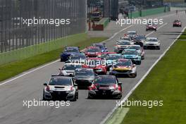 Race 1, Start of the race 13.05.2017. TCR International Series, Rd 4, Monza, Italy, Saturday.