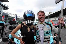 Race 2, Jean-Karl Vernay (FRA) Volkswagen Golf GTi TCR, Leopard Racing Team WRT with a Grid Girl 14.05.2017. TCR International Series, Rd 4, Monza, Italy, Sunday.