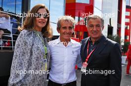 (L to R): Slavica Ecclestone (CRO) with Alain Prost (FRA) Renault F1 Team Special Advisor and Jean Alesi (FRA). 23.06.2019. Formula 1 World Championship, Rd 8, French Grand Prix, Paul Ricard, France, Race Day.