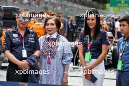 Chalerm Yoovidhya (THA) Red Bull Racing Co-Owner with family on the grid. 02.07.2023. Formula 1 World Championship, Rd 10, Austrian Grand Prix, Spielberg, Austria, Race Day.