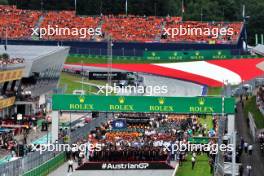 The grid pays respects to Dilano van 't Hoff. 02.07.2023. Formula 1 World Championship, Rd 10, Austrian Grand Prix, Spielberg, Austria, Race Day.