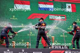 Race winner Max Verstappen (NLD) Red Bull Racing celebrates on the podium with Phil Turner (GBR) Red Bull Racing Chief Mechanic. 02.07.2023. Formula 1 World Championship, Rd 10, Austrian Grand Prix, Spielberg, Austria, Race Day.