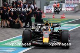 Max Verstappen (NLD) Red Bull Racing RB19 in the pits. 01.07.2023. Formula 1 World Championship, Rd 10, Austrian Grand Prix, Spielberg, Austria, Sprint Day.