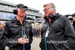 (L to R): Alan Permane (GBR) Alpine F1 Team Trackside Operations Director with Otmar Szafnauer (USA) Alpine F1 Team, Team Principal on the grid. 30.07.2023. Formula 1 World Championship, Rd 13, Belgian Grand Prix, Spa Francorchamps, Belgium, Race Day.