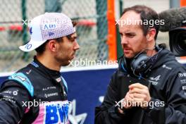 (L to R): Pierre Gasly (FRA) Alpine F1 Team with Karel Loos (BEL) Alpine F1 Team Race Engineer on the grid. 30.07.2023. Formula 1 World Championship, Rd 13, Belgian Grand Prix, Spa Francorchamps, Belgium, Race Day.