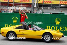 Charles Leclerc (MON) Ferrari on the drivers' parade. 05.11.2023. Formula 1 World Championship, Rd 21, Brazilian Grand Prix, Sao Paulo, Brazil, Race Day.