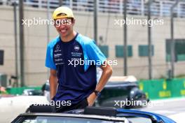 Alexander Albon (THA) Williams Racing on the drivers' parade. 05.11.2023. Formula 1 World Championship, Rd 21, Brazilian Grand Prix, Sao Paulo, Brazil, Race Day.