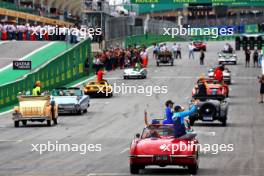 Logan Sargeant (USA) Williams Racing on the drivers' parade. 05.11.2023. Formula 1 World Championship, Rd 21, Brazilian Grand Prix, Sao Paulo, Brazil, Race Day.