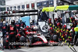 Kevin Magnussen (DEN) Haas VF-23 makes a pit stop. 18.06.2023. Formula 1 World Championship, Rd 9, Canadian Grand Prix, Montreal, Canada, Race Day.