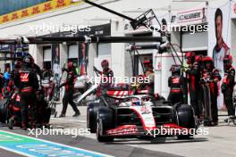 Nico Hulkenberg (GER) Haas VF-23 makes a pit stop. 18.06.2023. Formula 1 World Championship, Rd 9, Canadian Grand Prix, Montreal, Canada, Race Day.