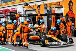 Lando Norris (GBR) McLaren MCL60 makes a pit stop. 18.06.2023. Formula 1 World Championship, Rd 9, Canadian Grand Prix, Montreal, Canada, Race Day.