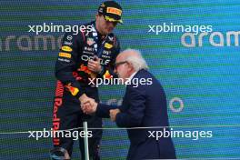 Max Verstappen (NLD) Red Bull Racing RB19 with David Richards. 09.07.2023. Formula 1 World Championship, Rd 11, British Grand Prix, Silverstone, England, Race Day.