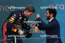 Max Verstappen (NLD) Red Bull Racing RB19 with Mohammed Bin Sulayem (UAE) FIA President. 09.07.2023. Formula 1 World Championship, Rd 11, British Grand Prix, Silverstone, England, Race Day.