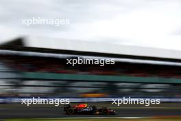 Sergio Perez (MEX) Red Bull Racing RB19. 09.07.2023. Formula 1 World Championship, Rd 11, British Grand Prix, Silverstone, England, Race Day.