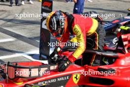 Pole sitter Carlos Sainz Jr (ESP) Ferrari SF-23 in qualifying parc ferme. 02.09.2023. Formula 1 World Championship, Rd 15, Italian Grand Prix, Monza, Italy, Qualifying Day.