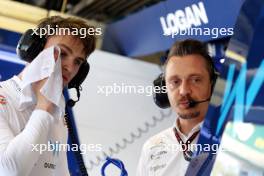 Logan Sargeant (USA) Williams Racing with Gaetan Jego, Williams Racing Race Engineer. 02.09.2023. Formula 1 World Championship, Rd 15, Italian Grand Prix, Monza, Italy, Qualifying Day.