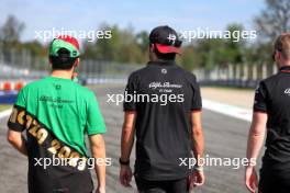 Zhou Guanyu (CHN) Alfa Romeo F1 Team walks the circuit with the team. 31.08.2023. Formula 1 World Championship, Rd 15, Italian Grand Prix, Monza, Italy, Preparation Day.