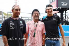 Lewis Hamilton (GBR) Mercedes AMG F1 (Left) and Esteban Ocon (FRA) Alpine F1 Team (Right). 21.09.2023. Formula 1 World Championship, Rd 17, Japanese Grand Prix, Suzuka, Japan, Preparation Day.