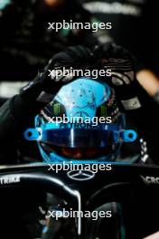 George Russell (GBR) Mercedes AMG F1 W14 on the grid. 18.11.2023. Formula 1 World Championship, Rd 22, Las Vegas Grand Prix, Las Vegas, Nevada, USA, Race Day.