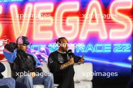 (L to R): Pierre Gasly (FRA) Alpine F1 Team and Lewis Hamilton (GBR) Mercedes AMG F1 in the FIA Press Conference. 15.11.2023. Formula 1 World Championship, Rd 22, Las Vegas Grand Prix, Las Vegas, Nevada, USA, Preparation Day.