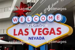 Paddock atmosphere. 15.11.2023. Formula 1 World Championship, Rd 22, Las Vegas Grand Prix, Las Vegas, Nevada, USA, Preparation Day.