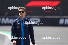 Logan Sargeant (USA) Williams Racing walks the circuit. 26.10.2023. Formula 1 World Championship, Rd 20, Mexican Grand Prix, Mexico City, Mexico, Preparation Day.