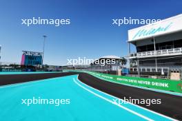 Circuit atmosphere - pit entrance. 04.05.2023. Formula 1 World Championship, Rd 5, Miami Grand Prix, Miami, Florida, USA, Preparation Day.