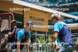 (L to R): Logan Sargeant (USA) Williams Racing and Alexander Albon (THA) Williams Racing - American Football with the Miami Dolphins. 04.05.2023. Formula 1 World Championship, Rd 5, Miami Grand Prix, Miami, Florida, USA, Preparation Day.