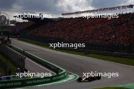 Sergio Perez (MEX) Red Bull Racing RB19. 27.08.2023. Formula 1 World Championship, Rd 14, Dutch Grand Prix, Zandvoort, Netherlands, Race Day.