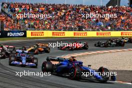 Alexander Albon (THA) Williams Racing FW45. 27.08.2023. Formula 1 World Championship, Rd 14, Dutch Grand Prix, Zandvoort, Netherlands, Race Day.