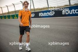 Oscar Piastri (AUS) McLaren walks the circuit. 24.08.2023. Formula 1 World Championship, Rd 14, Dutch Grand Prix, Zandvoort, Netherlands, Preparation Day.