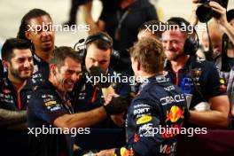 Max Verstappen (NLD) Red Bull Racing celebrates his pole position with the team in qualifying parc ferme. 06.10.2023 Formula 1 World Championship, Rd 18, Qatar Grand Prix, Doha, Qatar, Qualifying Day.