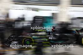 George Russell (GBR) Mercedes AMG F1 W14 makes a pit stop. 08.10.2023. Formula 1 World Championship, Rd 18, Qatar Grand Prix, Doha, Qatar, Race Day.
