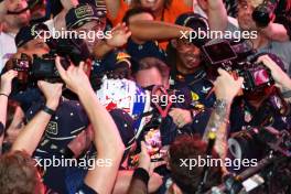 Max Verstappen (NLD) Red Bull Racing celebrates winning his third World Championship in Sprint parc ferme. 07.10.2023. Formula 1 World Championship, Rd 18, Qatar Grand Prix, Doha, Qatar, Sprint Day.