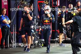 Max Verstappen (NLD) Red Bull Racing in the pits after suffering mechanical woes during qualifying. 18.03.2023. Formula 1 World Championship, Rd 2, Saudi Arabian Grand Prix, Jeddah, Saudi Arabia, Qualifying Day.