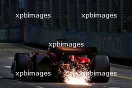 Charles Leclerc (MON) Ferrari SF-23 sends sparks flying. 15.09.2023. Formula 1 World Championship, Rd 16, Singapore Grand Prix, Marina Bay Street Circuit, Singapore, Practice Day.