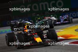 Sergio Perez (MEX) Red Bull Racing RB19. 17.09.2023. Formula 1 World Championship, Rd 16, Singapore Grand Prix, Marina Bay Street Circuit, Singapore, Race Day.