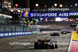 Oscar Piastri (AUS) McLaren MCL60. 17.09.2023. Formula 1 World Championship, Rd 16, Singapore Grand Prix, Marina Bay Street Circuit, Singapore, Race Day.