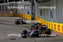 Alexander Albon (THA) Williams Racing FW45. 17.09.2023. Formula 1 World Championship, Rd 16, Singapore Grand Prix, Marina Bay Street Circuit, Singapore, Race Day.