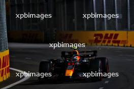 Sergio Perez (MEX) Red Bull Racing RB19. 16.09.2023. Formula 1 World Championship, Rd 16, Singapore Grand Prix, Marina Bay Street Circuit, Singapore, Qualifying Day.
