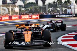 Oscar Piastri (AUS) McLaren MCL60. 16.09.2023. Formula 1 World Championship, Rd 16, Singapore Grand Prix, Marina Bay Street Circuit, Singapore, Qualifying Day.