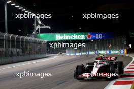 Nico Hulkenberg (GER) Haas VF-23. 16.09.2023. Formula 1 World Championship, Rd 16, Singapore Grand Prix, Marina Bay Street Circuit, Singapore, Qualifying Day.