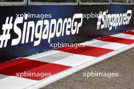 Circuit atmosphere - kerb detail. 14.09.2023. Formula 1 World Championship, Rd 16, Singapore Grand Prix, Marina Bay Street Circuit, Singapore, Preparation Day.