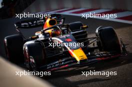 Max Verstappen (NLD), Red Bull Racing  25.11.2023. Formula 1 World Championship, Rd 23, Abu Dhabi Grand Prix, Yas Marina Circuit, Abu Dhabi, Qualifying Day.