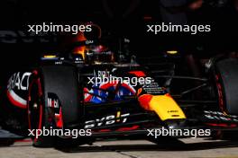 Max Verstappen (NLD) Red Bull Racing RB19 leaves the pits. 20.10.2023. Formula 1 World Championship, Rd 19, United States Grand Prix, Austin, Texas, USA, Qualifying Day