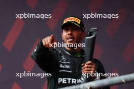 Lewis Hamilton (GBR) Mercedes AMG F1 celebrates his second position on the podium. 22.10.2023. Formula 1 World Championship, Rd 19, United States Grand Prix, Austin, Texas, USA, Race Day.