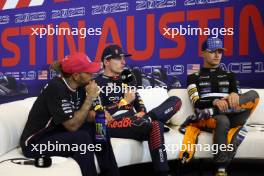 (L to R): Lewis Hamilton (GBR) Mercedes AMG F1; Max Verstappen (NLD) Red Bull Racing; and Lando Norris (GBR) McLaren, in the post race FIA Press Conference. 22.10.2023. Formula 1 World Championship, Rd 19, United States Grand Prix, Austin, Texas, USA, Race Day.