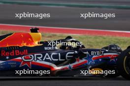 Max Verstappen (NLD) Red Bull Racing RB19 celebrates at the end of Sprint. 21.10.2023. Formula 1 World Championship, Rd 19, United States Grand Prix, Austin, Texas, USA, Sprint Day.